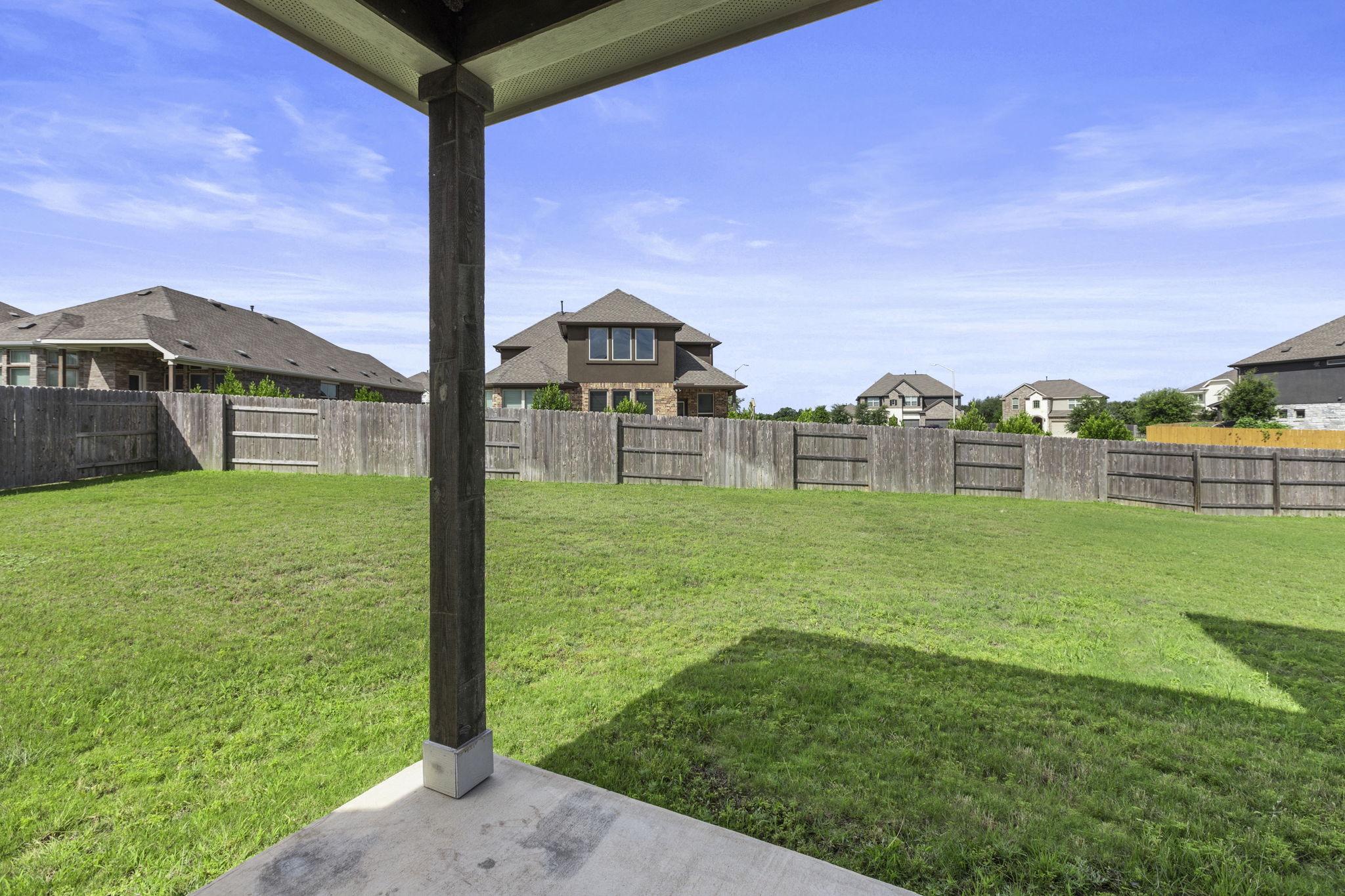 main property photo 32