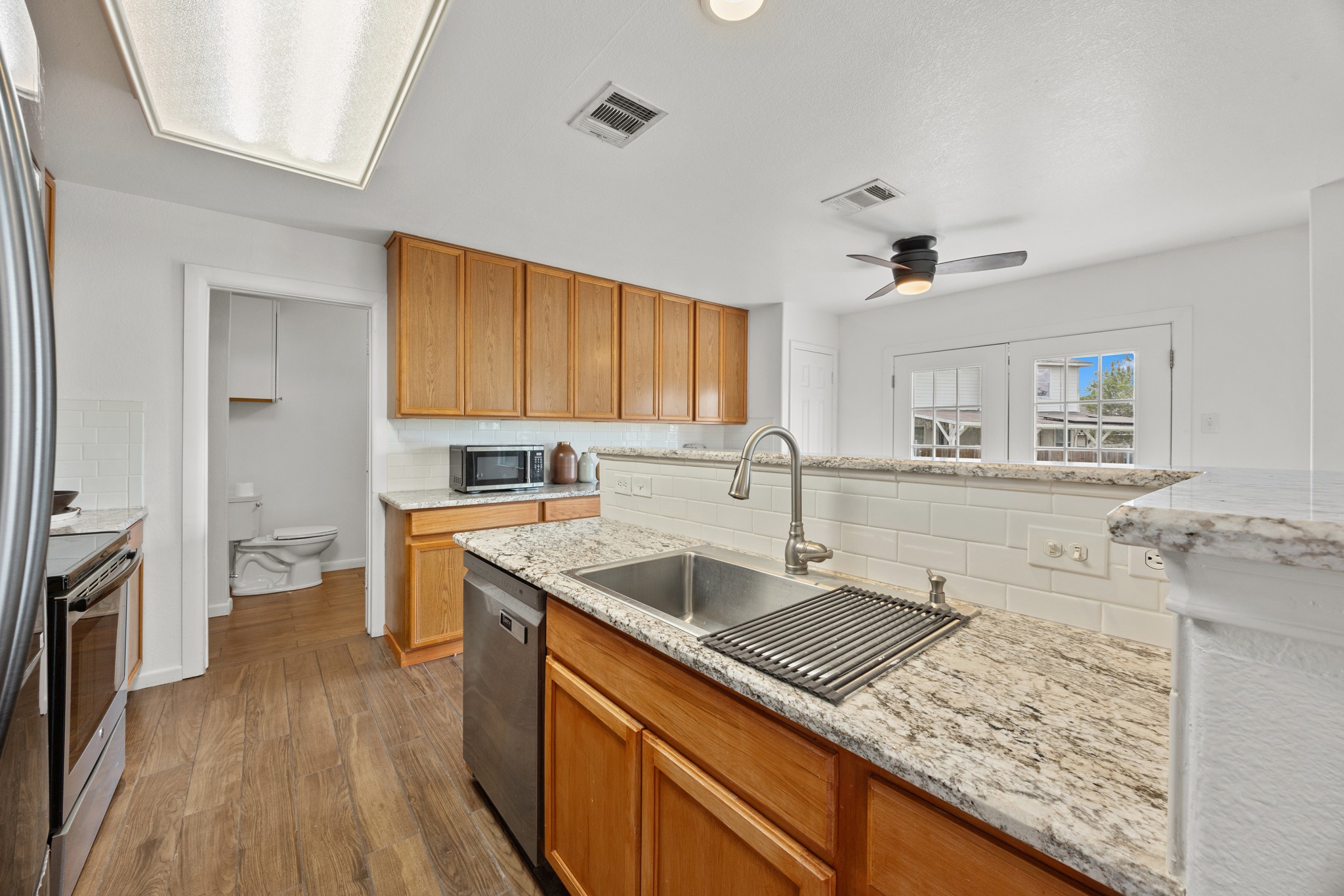 main property photo 8