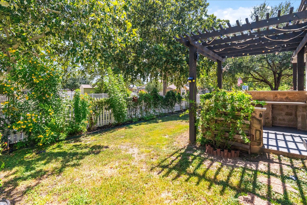 main property photo 31