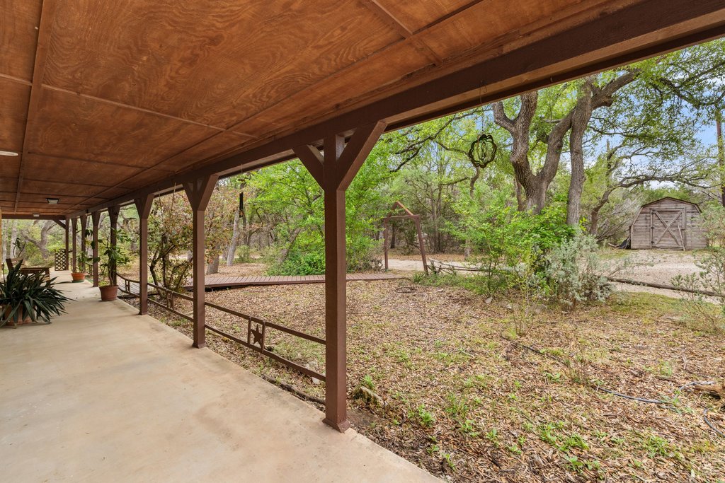 main property photo 8