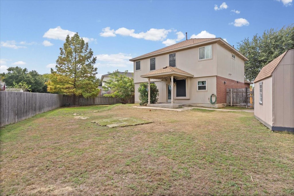 main property photo 17