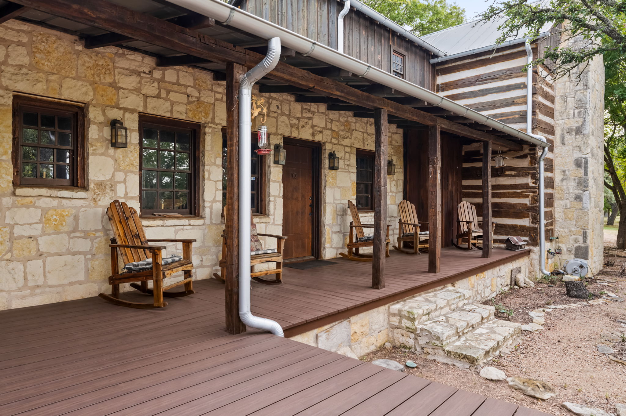 main property photo 29