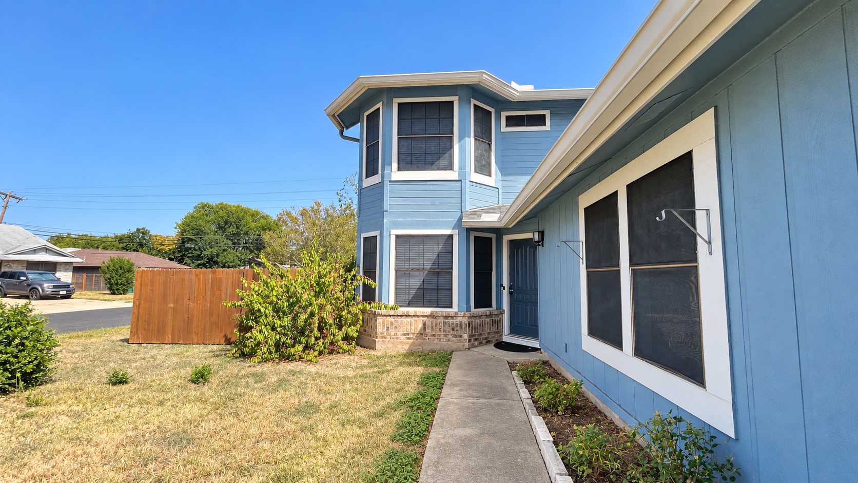 main property photo 20