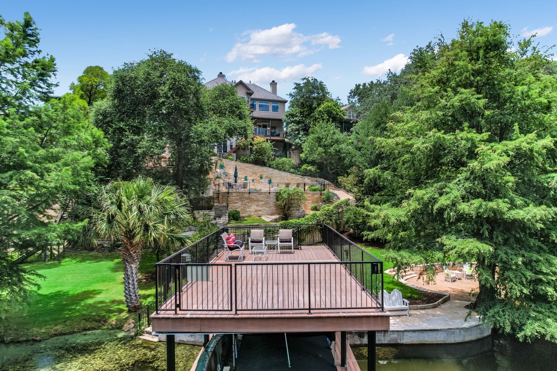 main property photo 10