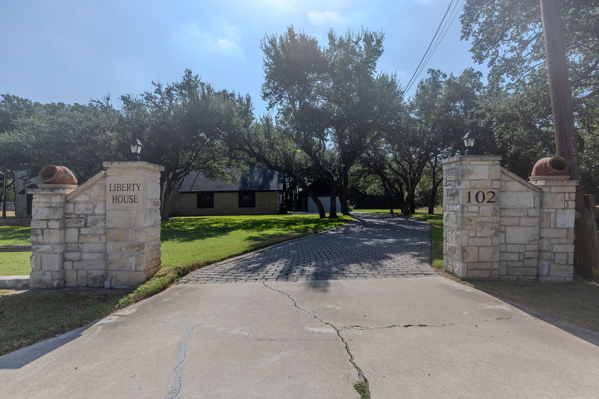 main property photo 2