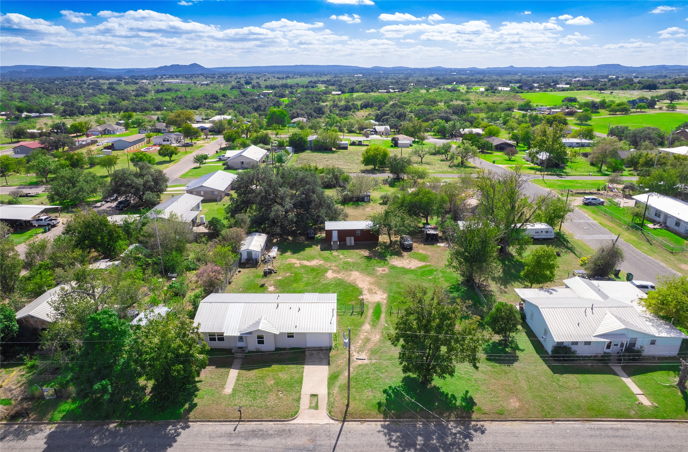 main property photo 27