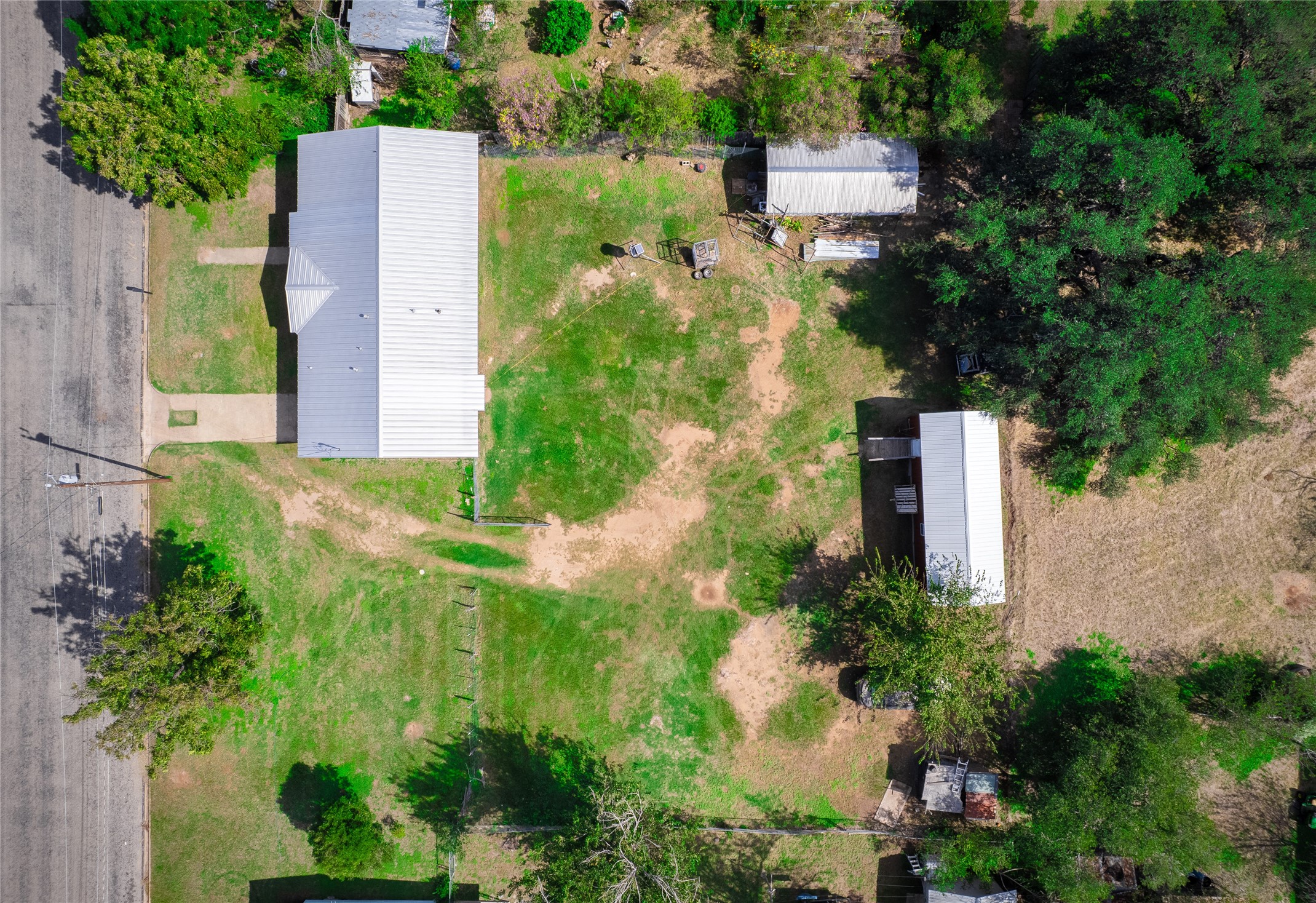main property photo 29