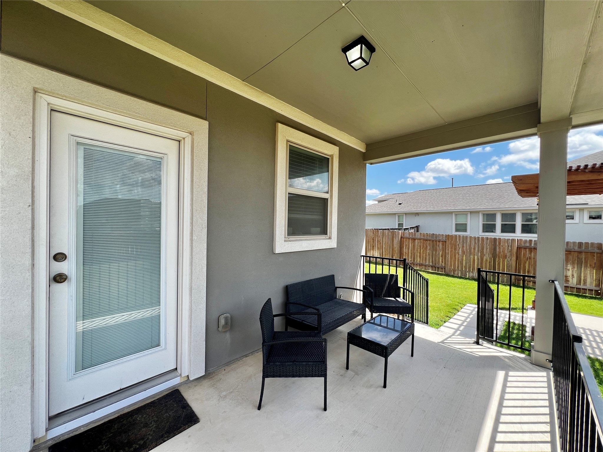 main property photo 17