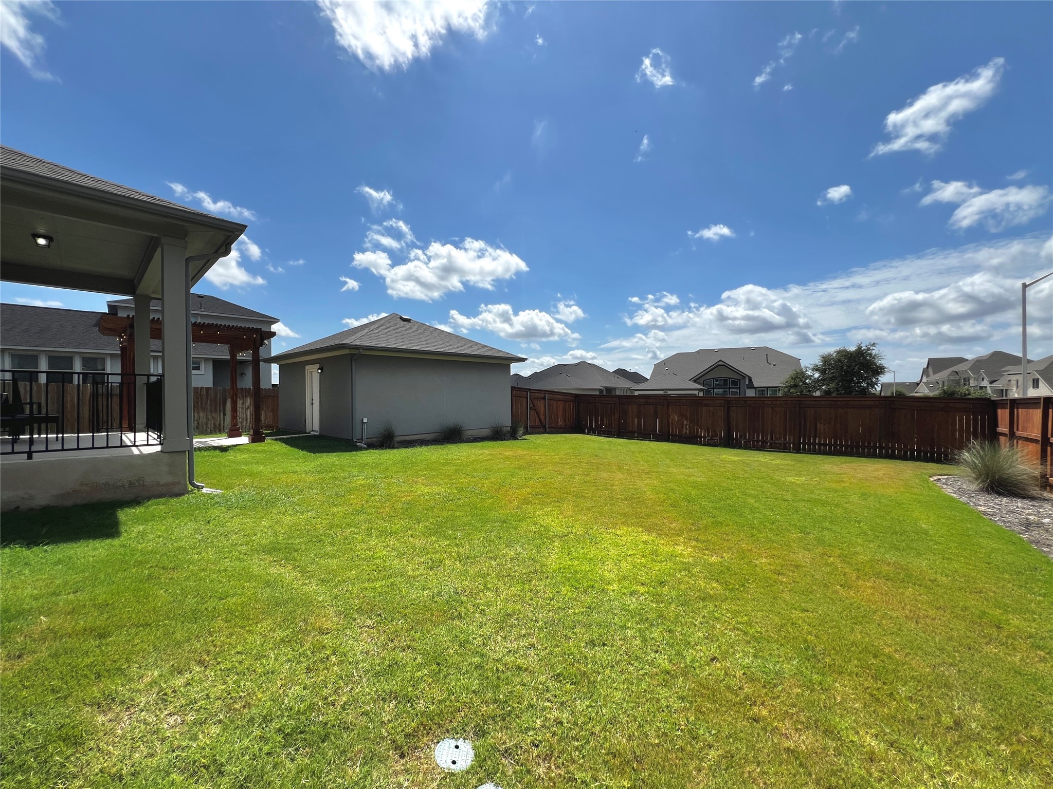 main property photo 20