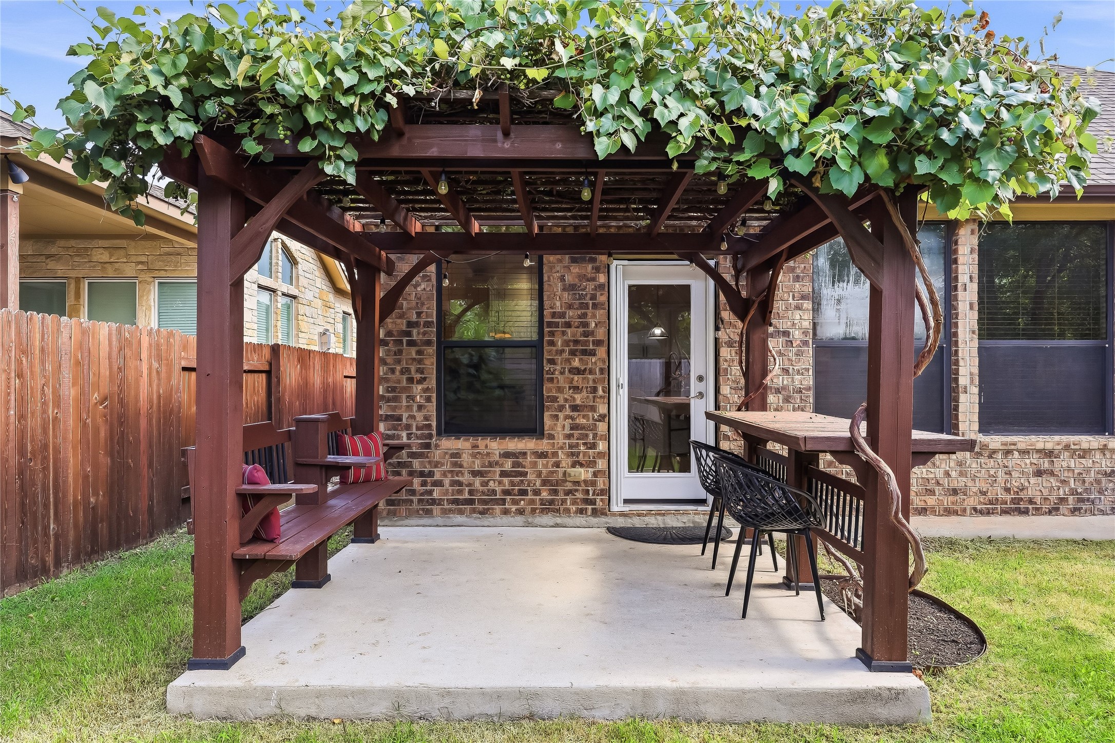 main property photo 22