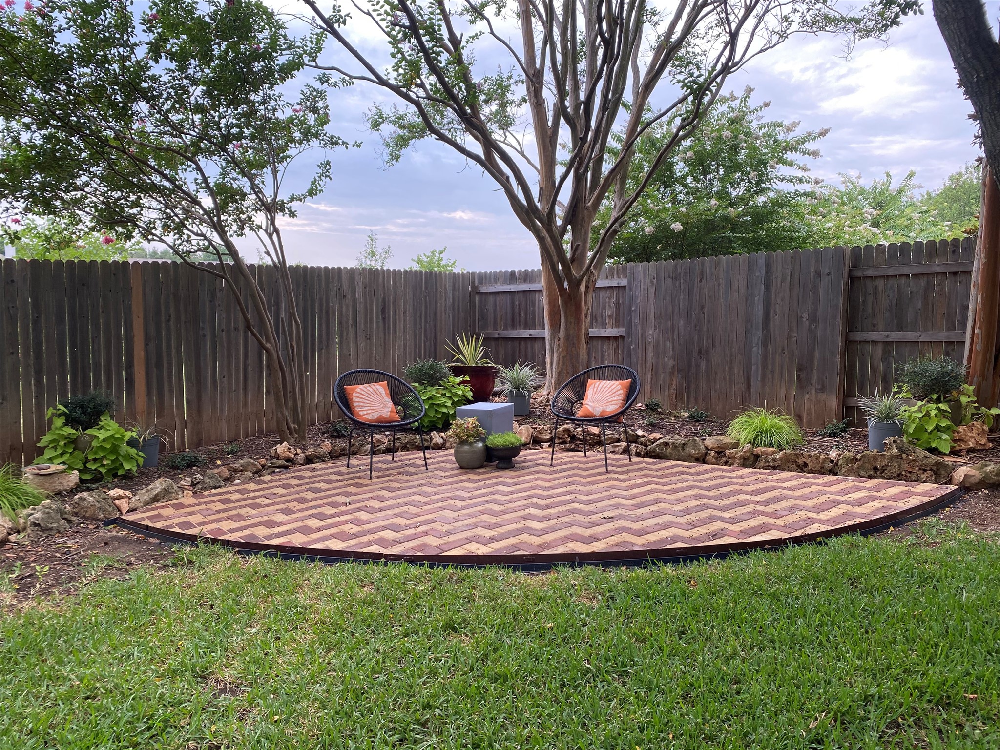 main property photo 19