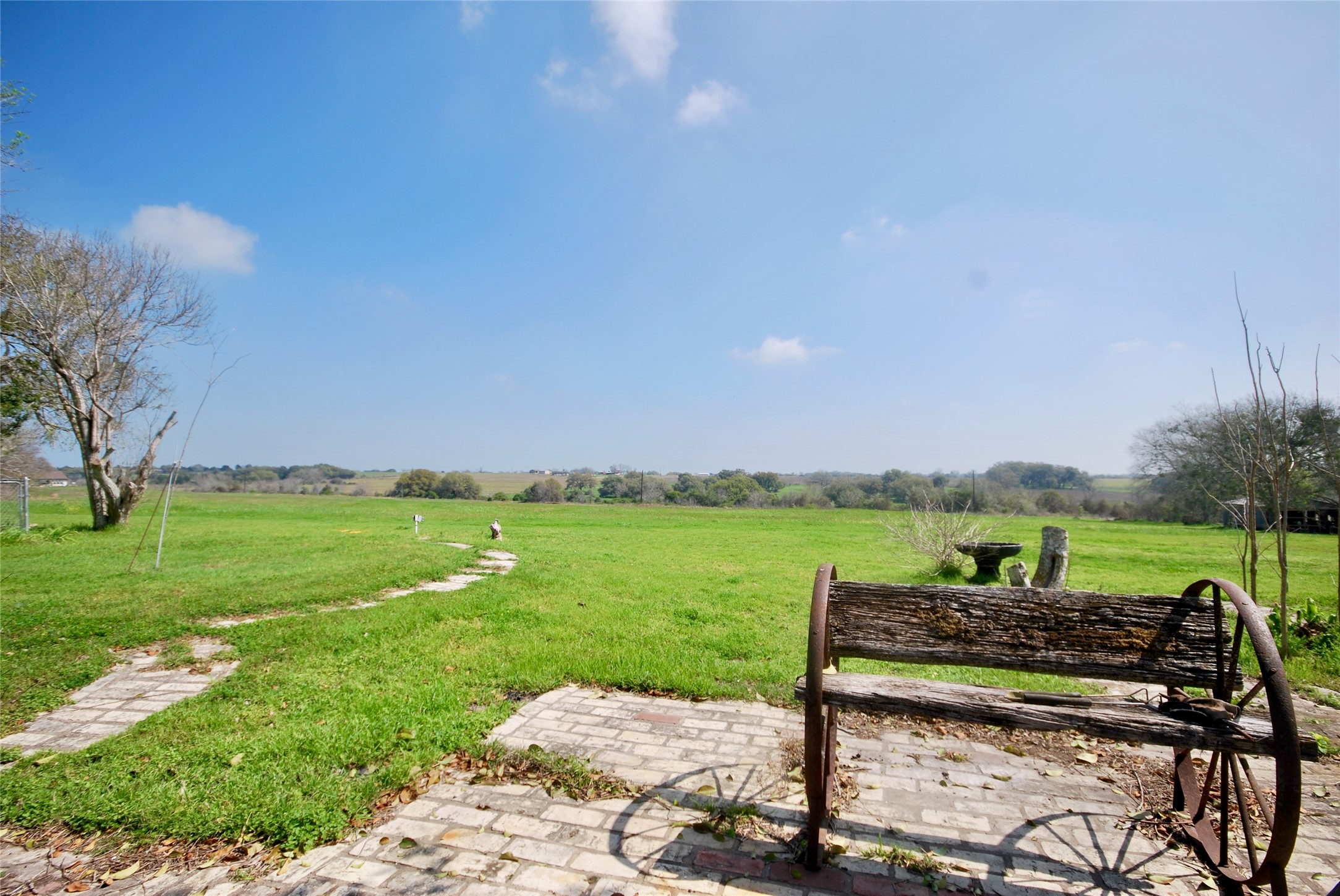 main property photo 29