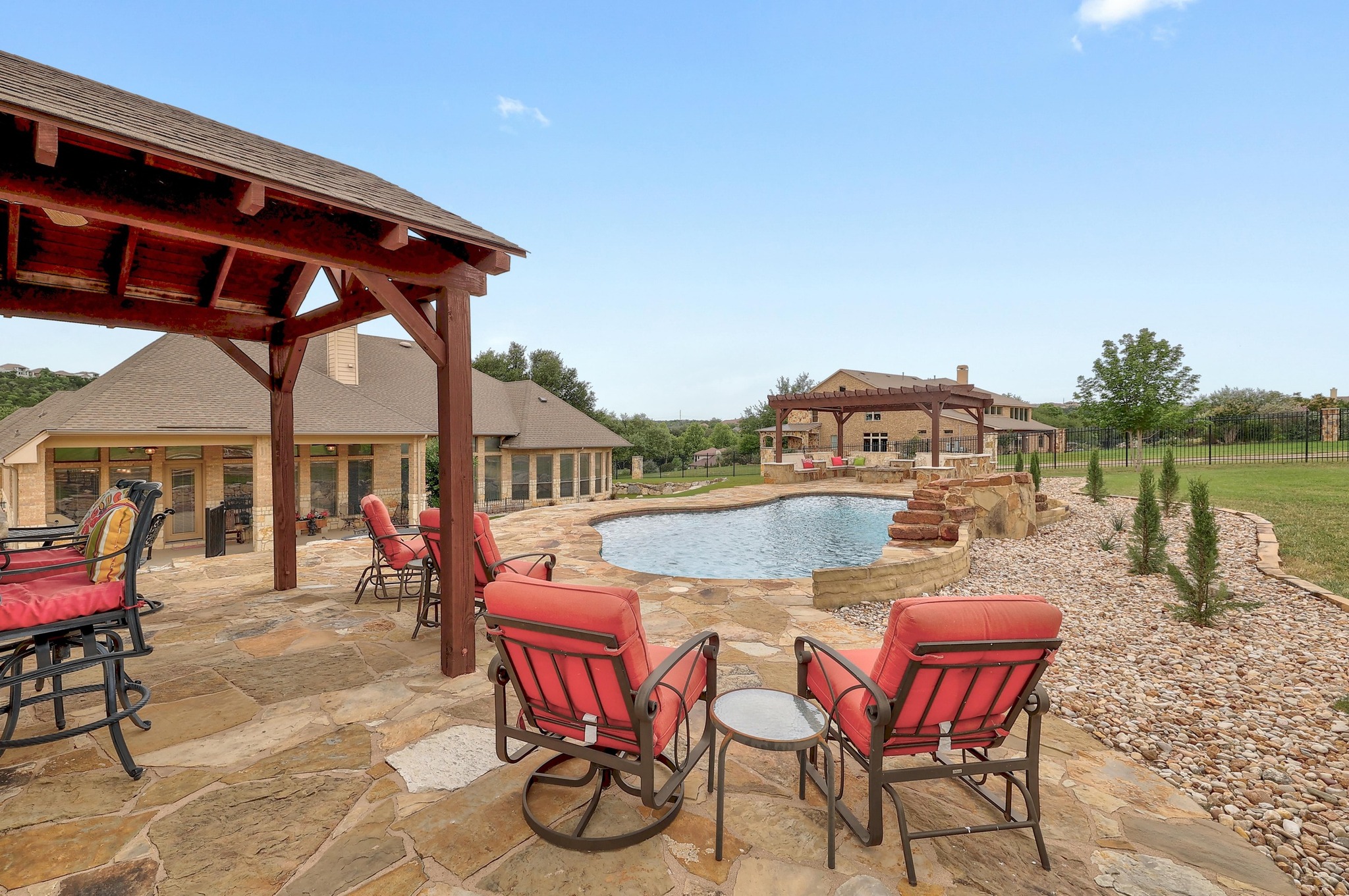 main property photo 29