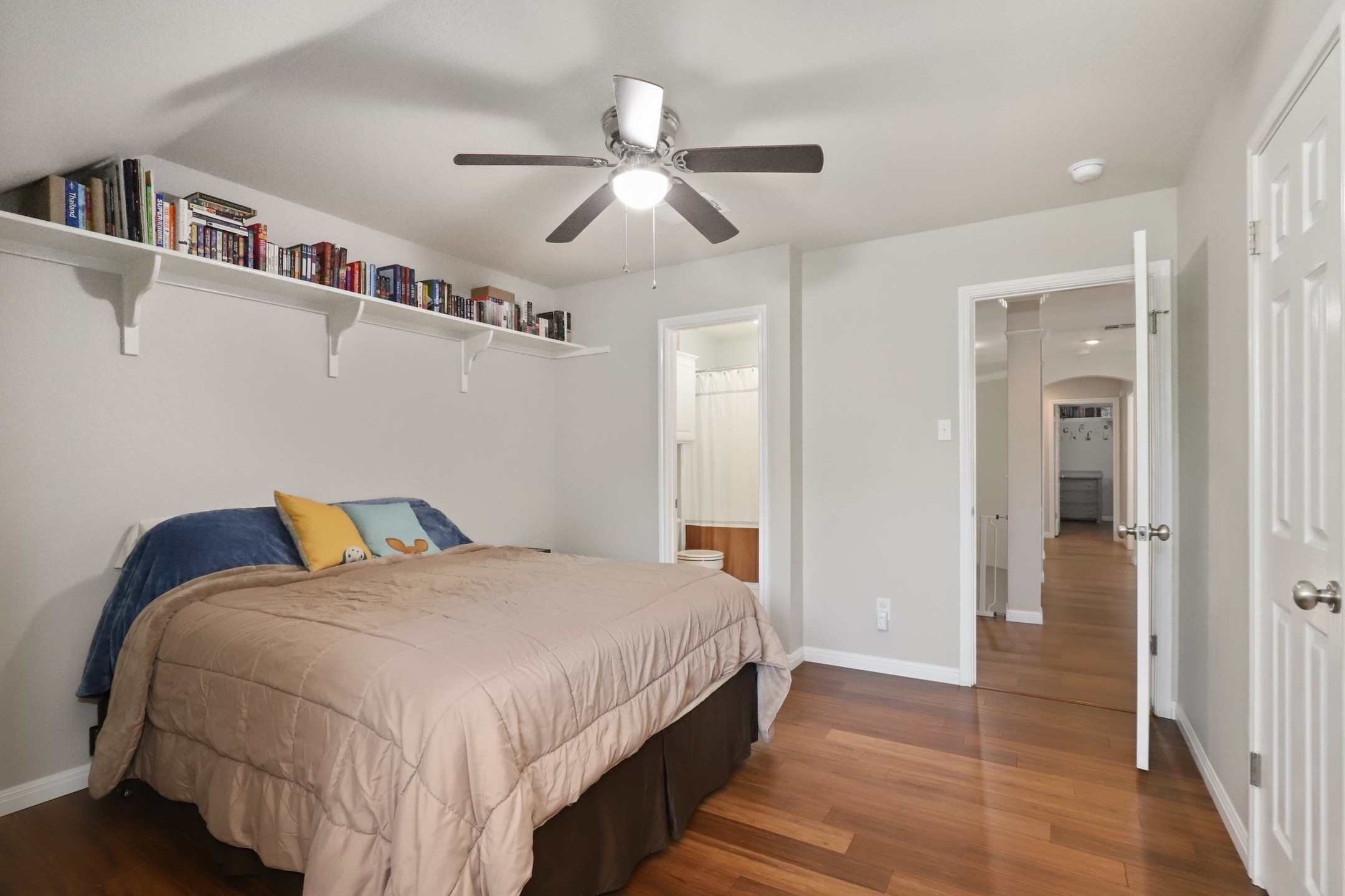 main property photo 22