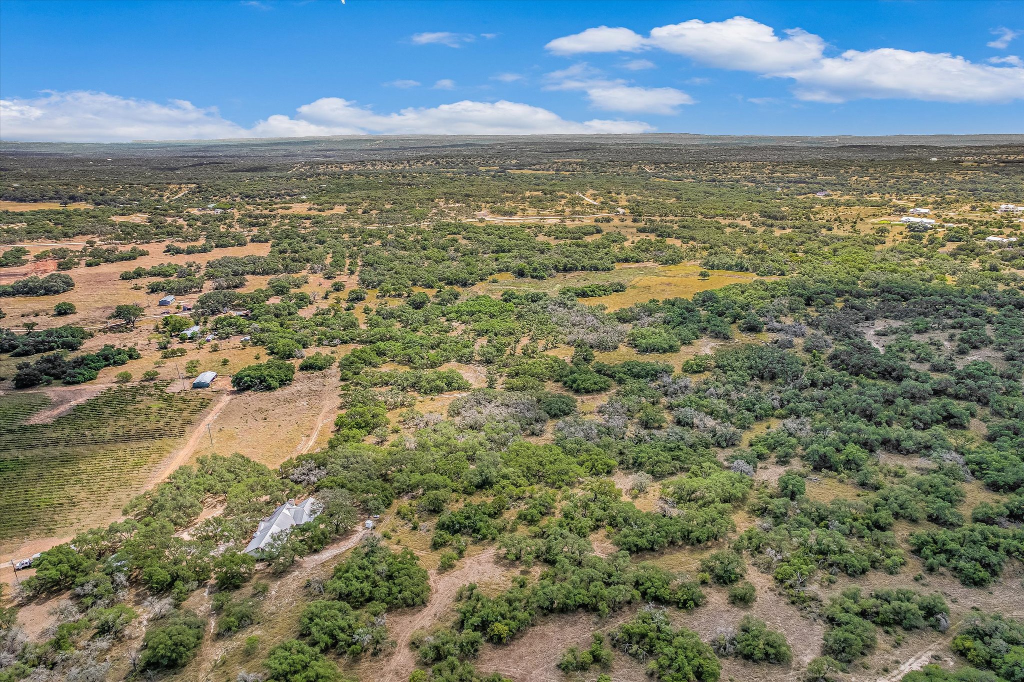 main property photo 30