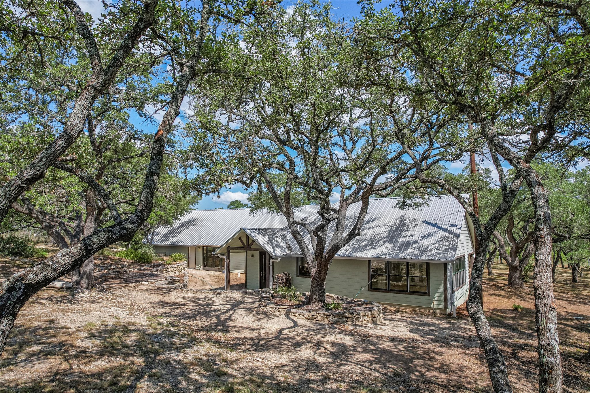 main property photo 36