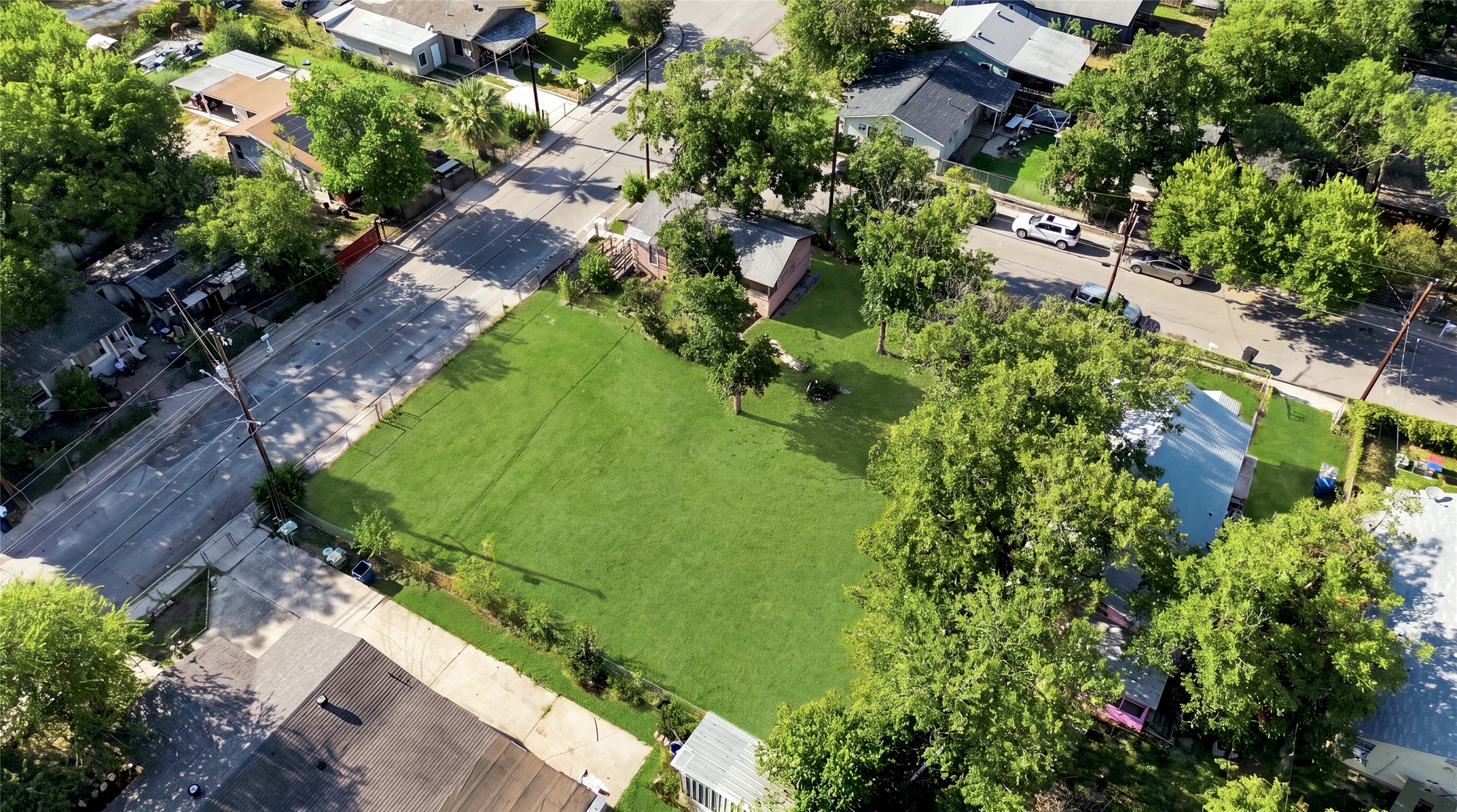 main property photo 5