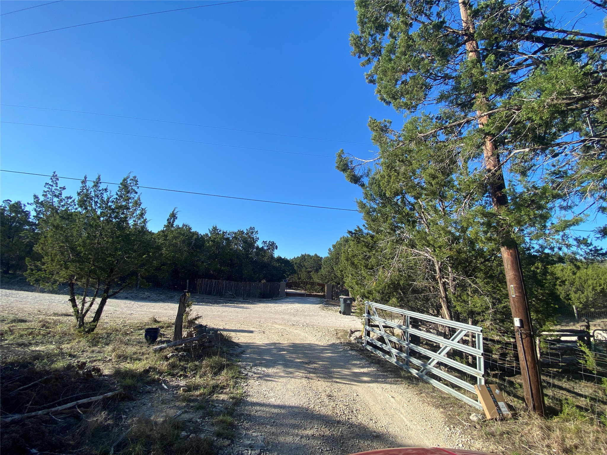main property photo 11