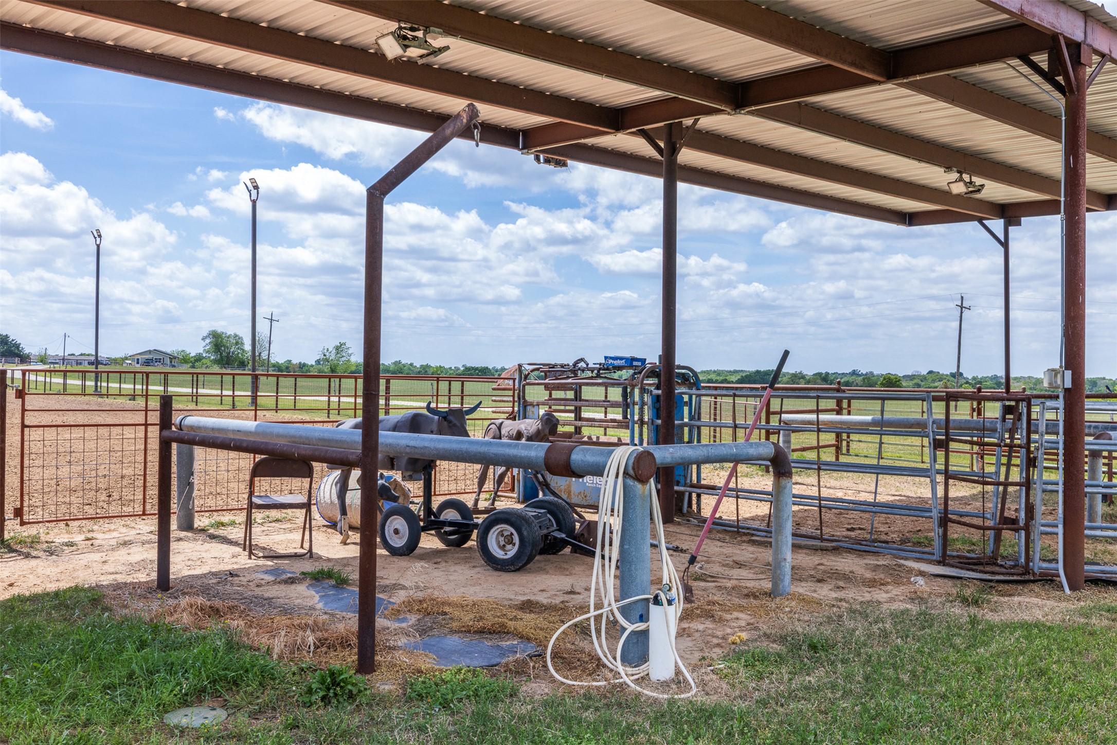 main property photo 22