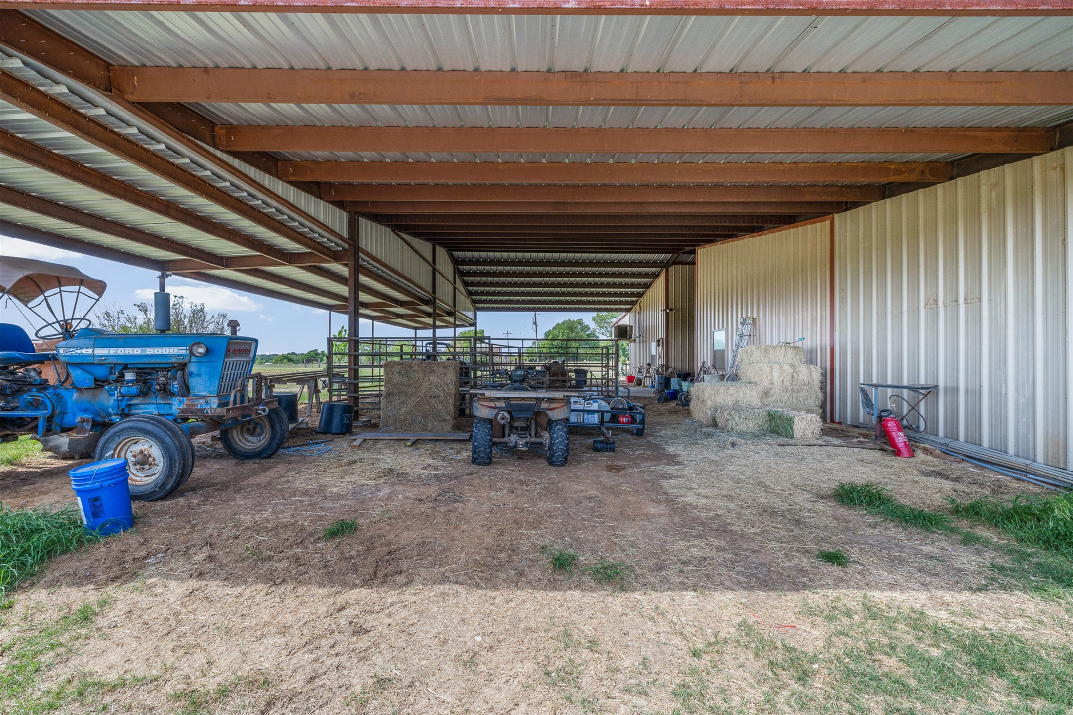 main property photo 24