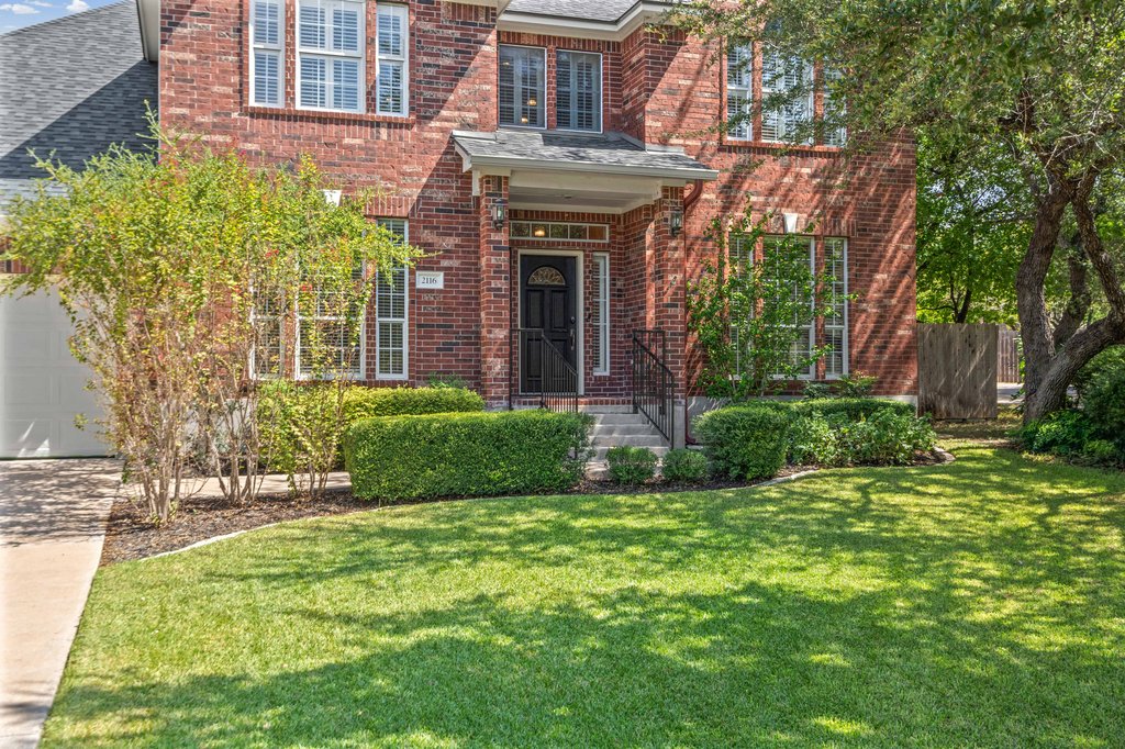 main property photo 2