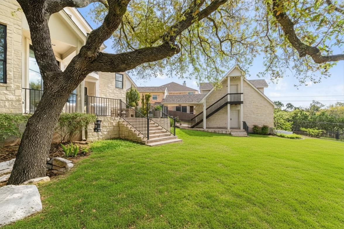 main property photo 29