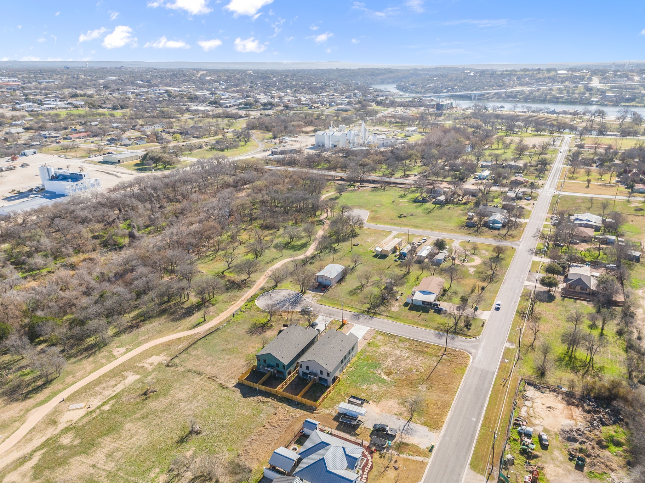 main property photo 39