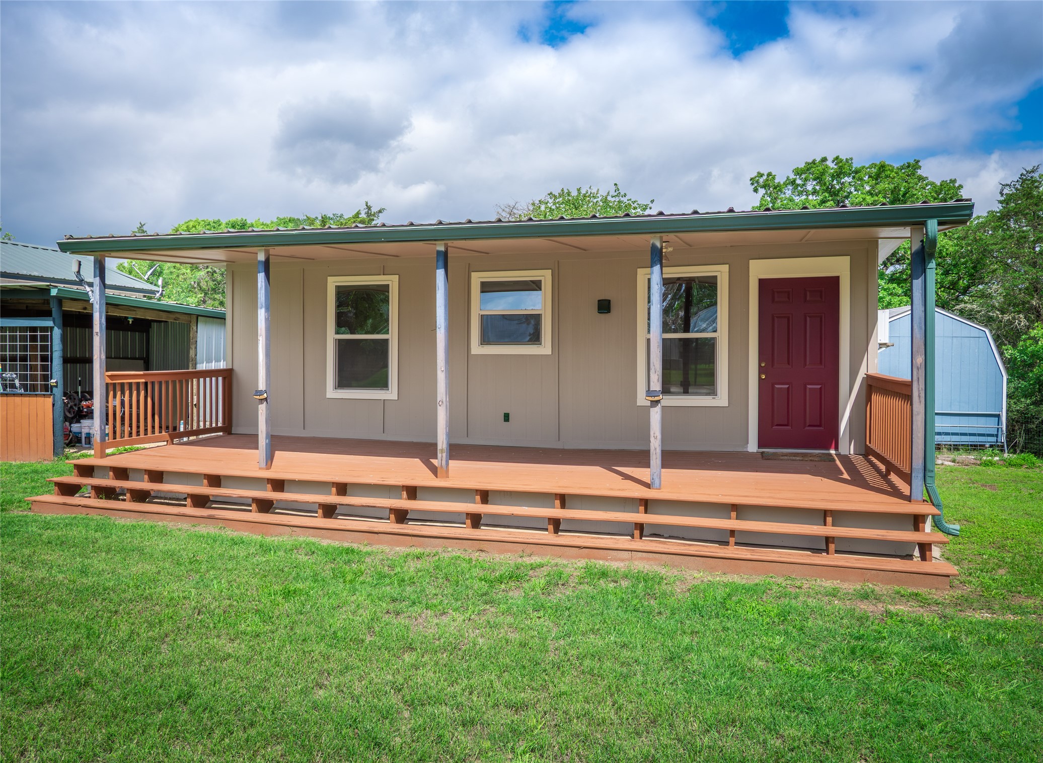 main property photo 18