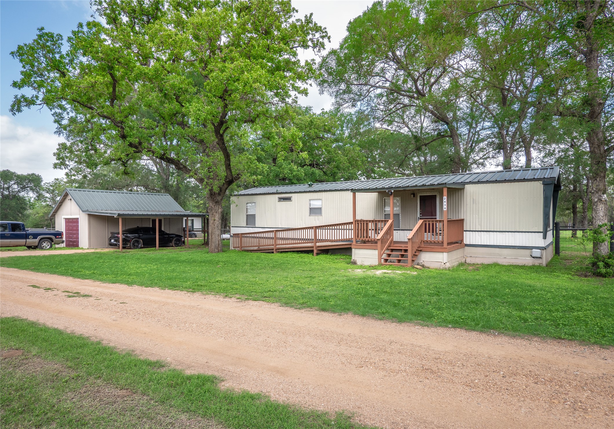 main property photo 34