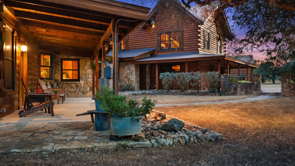 main property photo 20