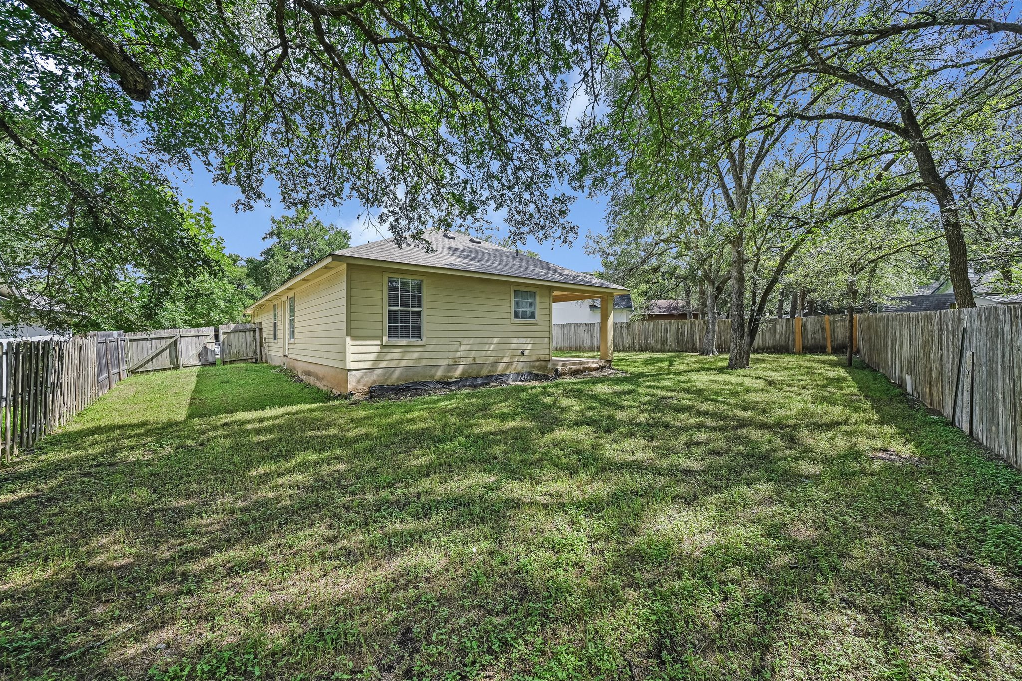main property photo 23