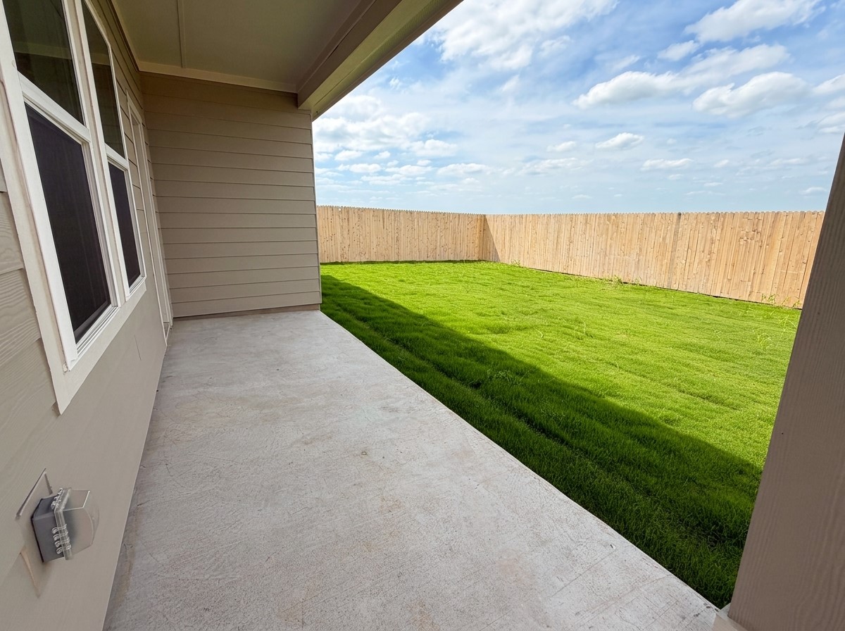 main property photo 30
