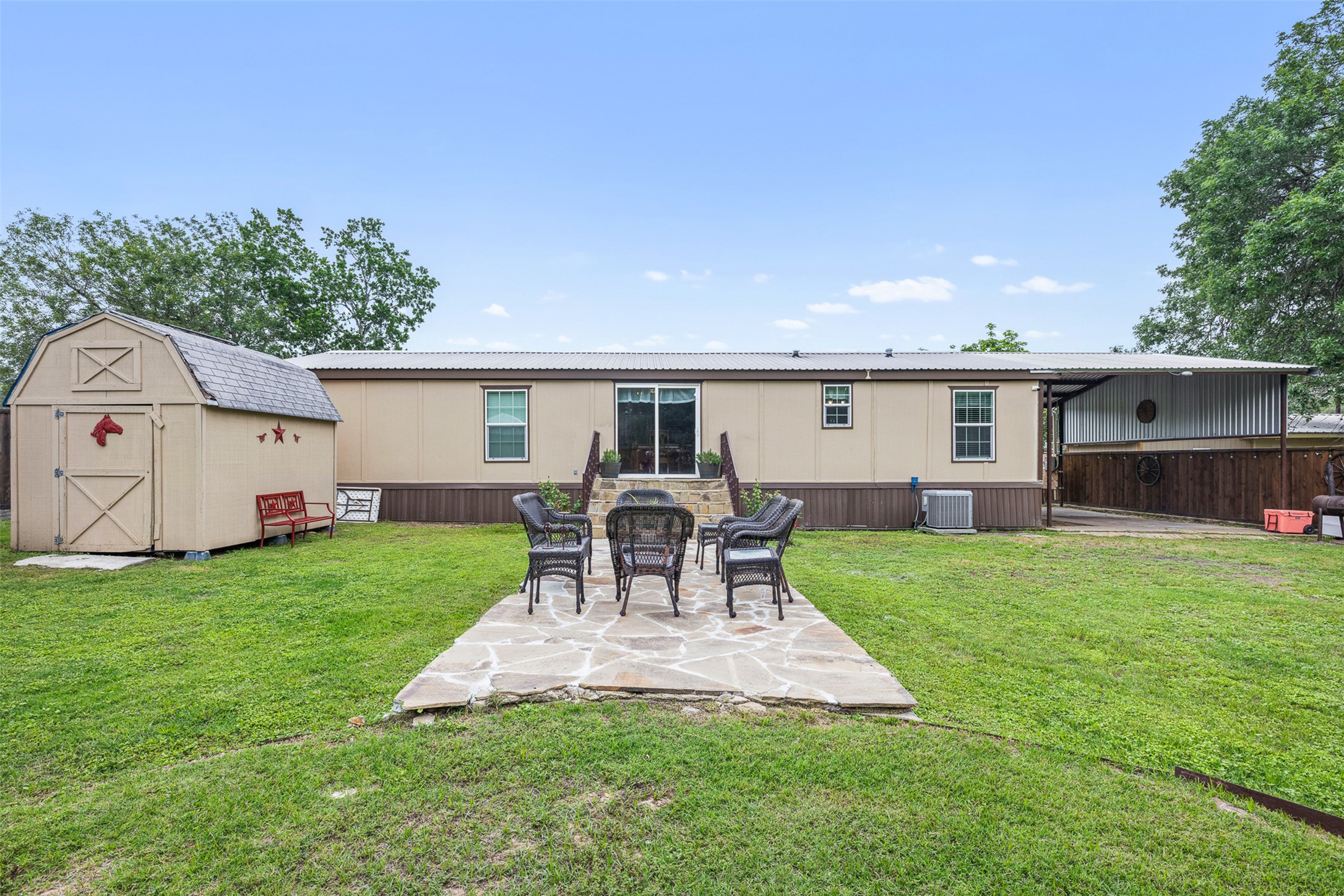main property photo 20