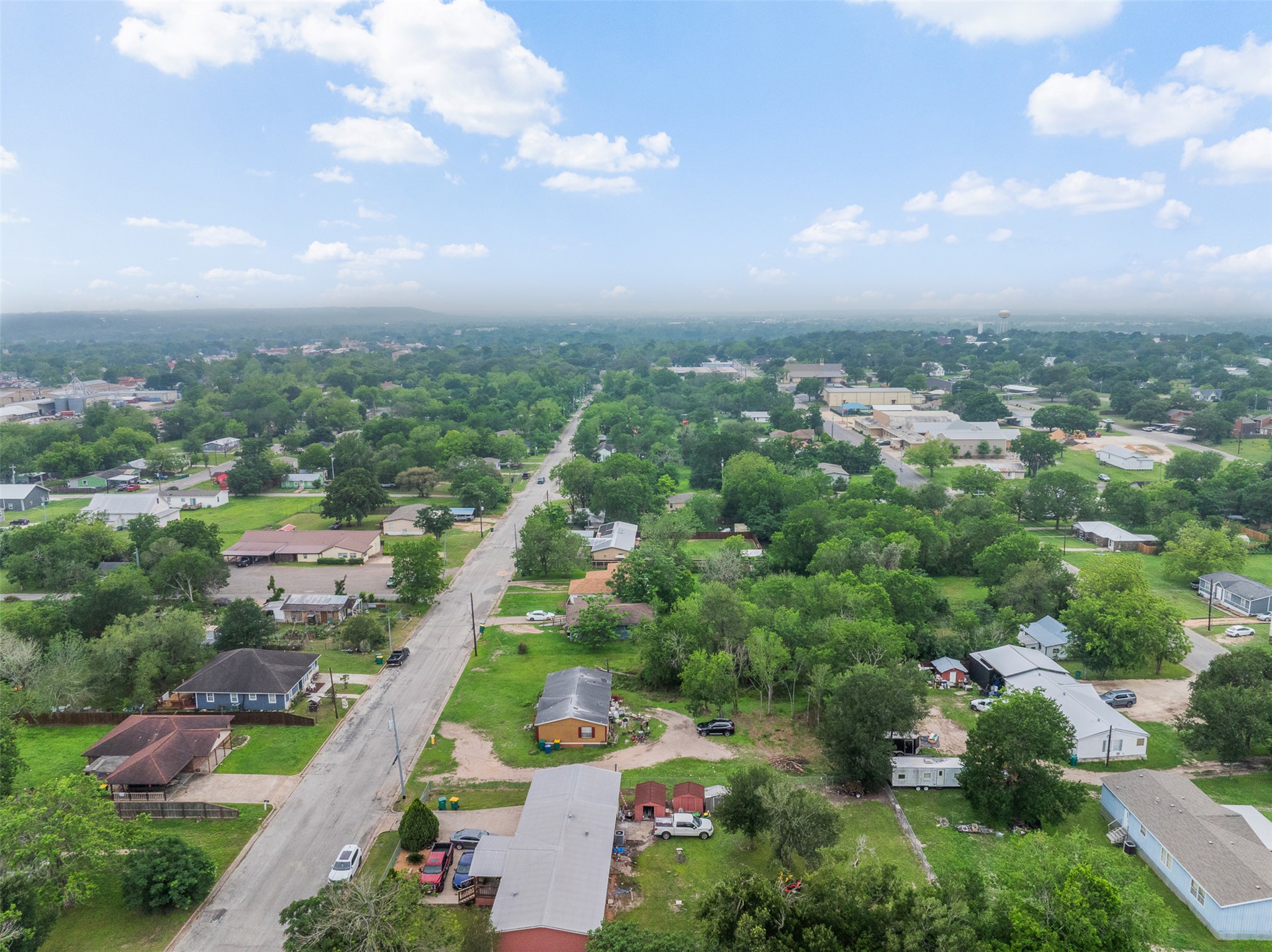main property photo 31