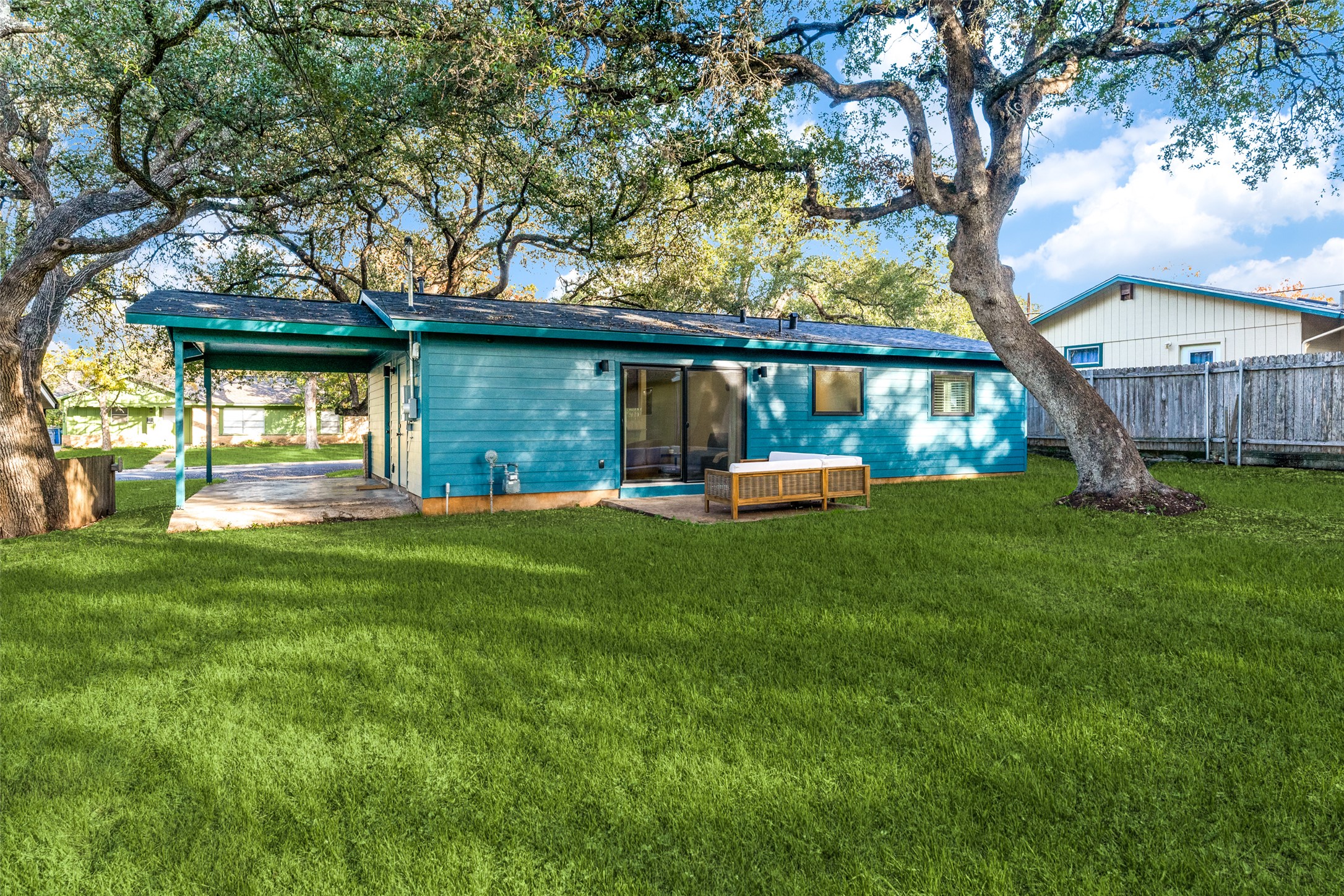 main property photo 10