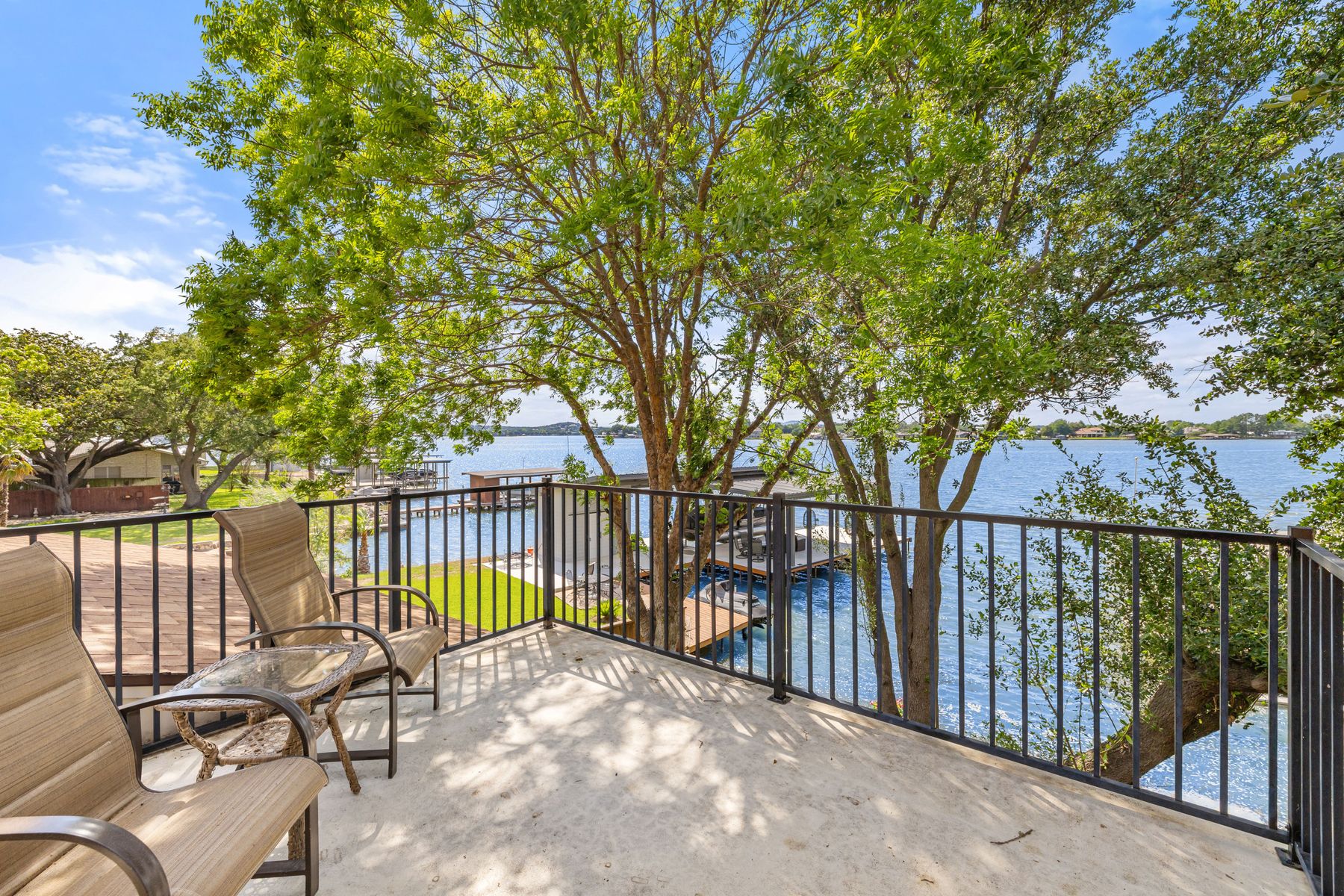 main property photo 32