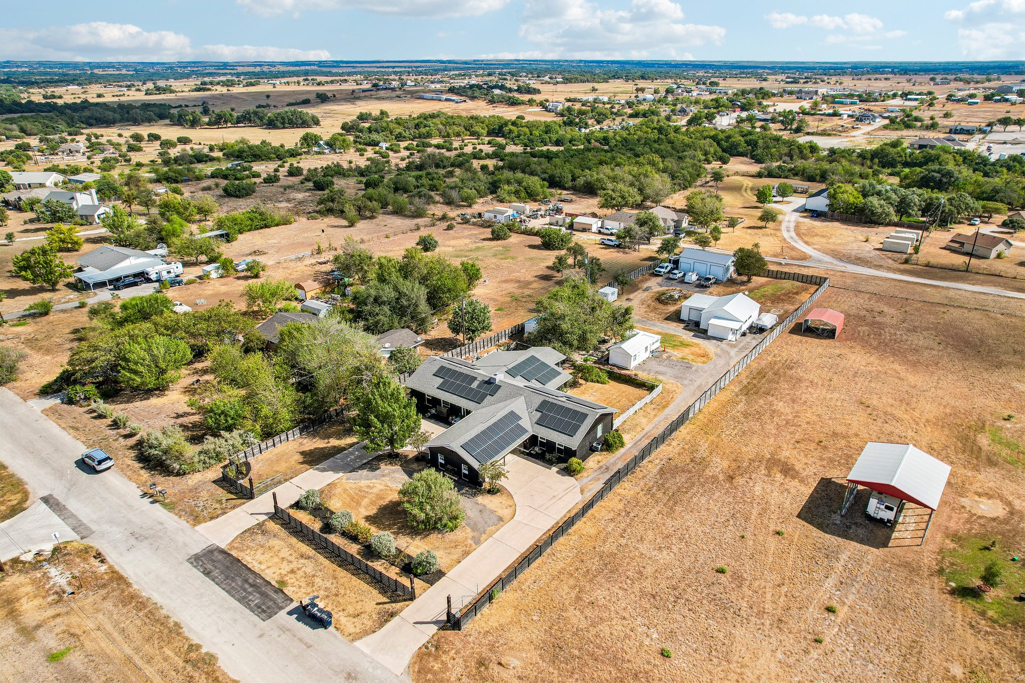 main property photo 31
