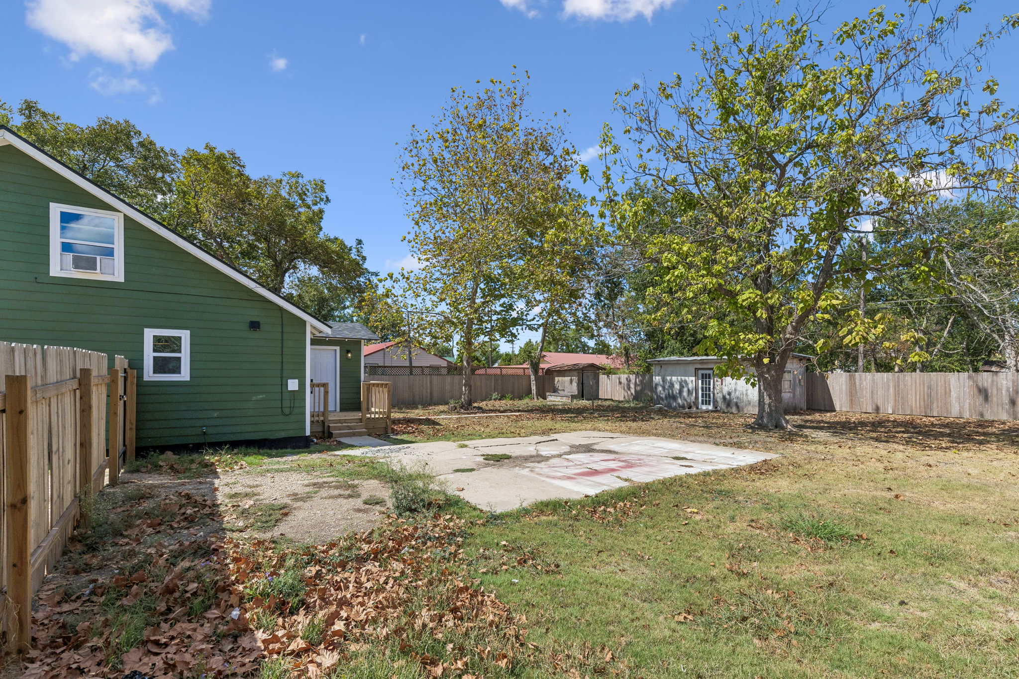 main property photo 35