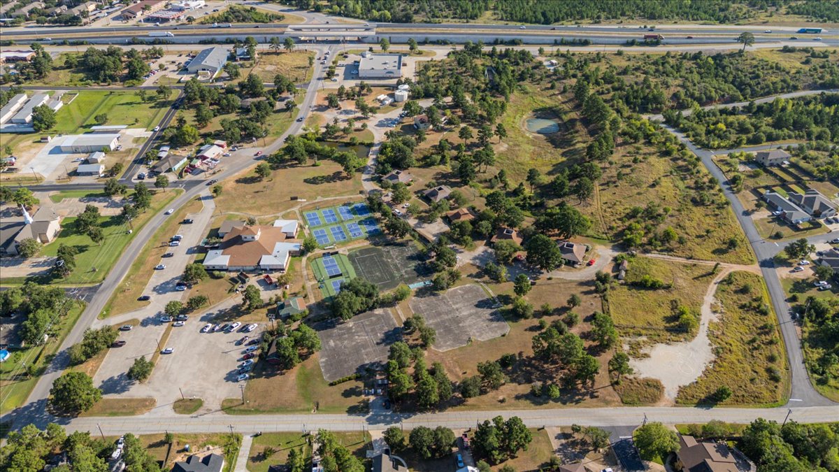 main property photo 24