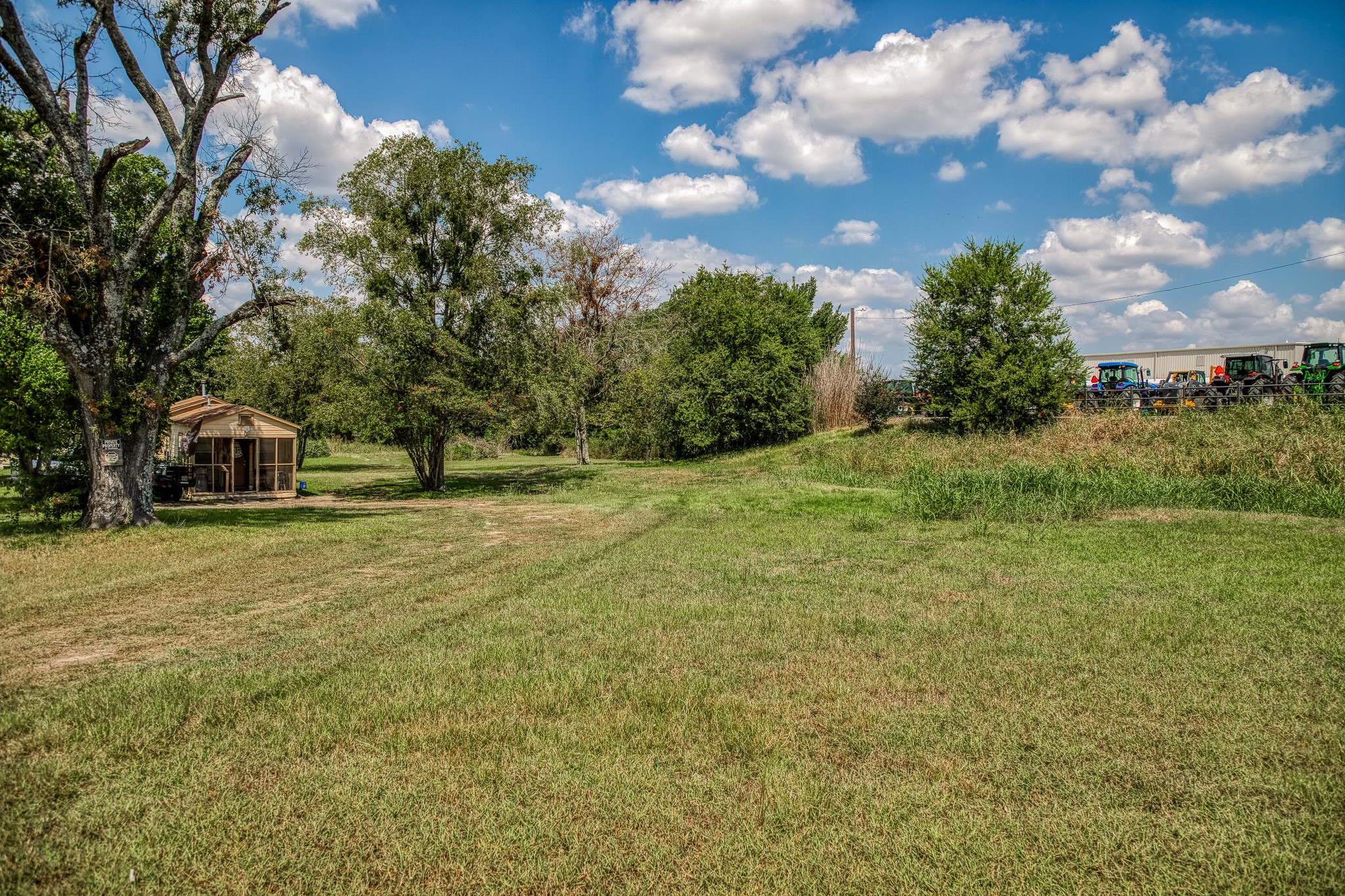 main property photo 20