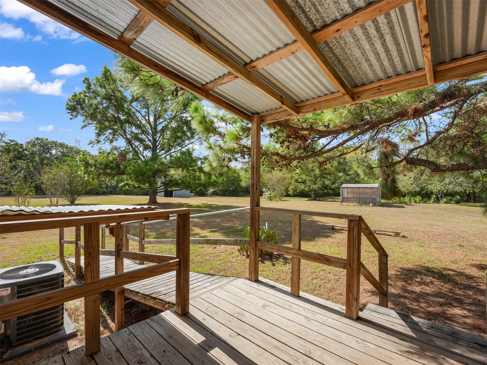 main property photo 20
