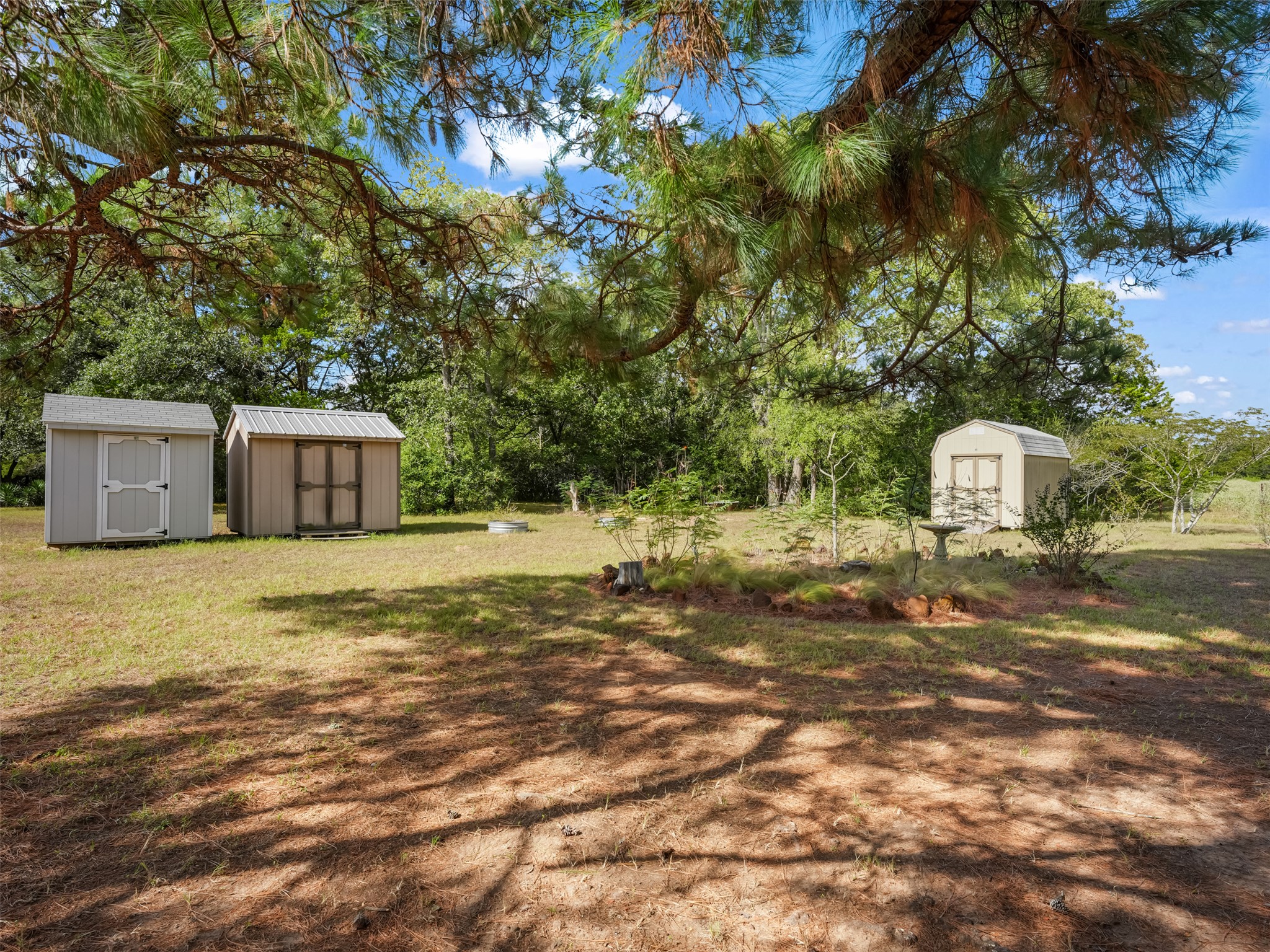 main property photo 21