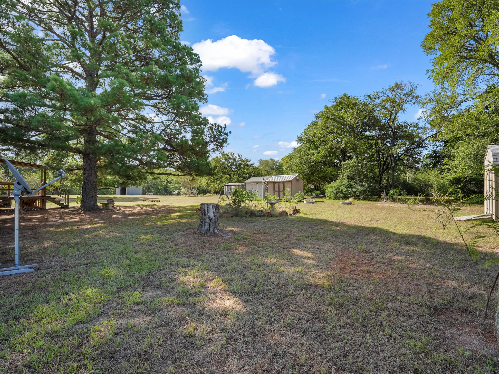 main property photo 29