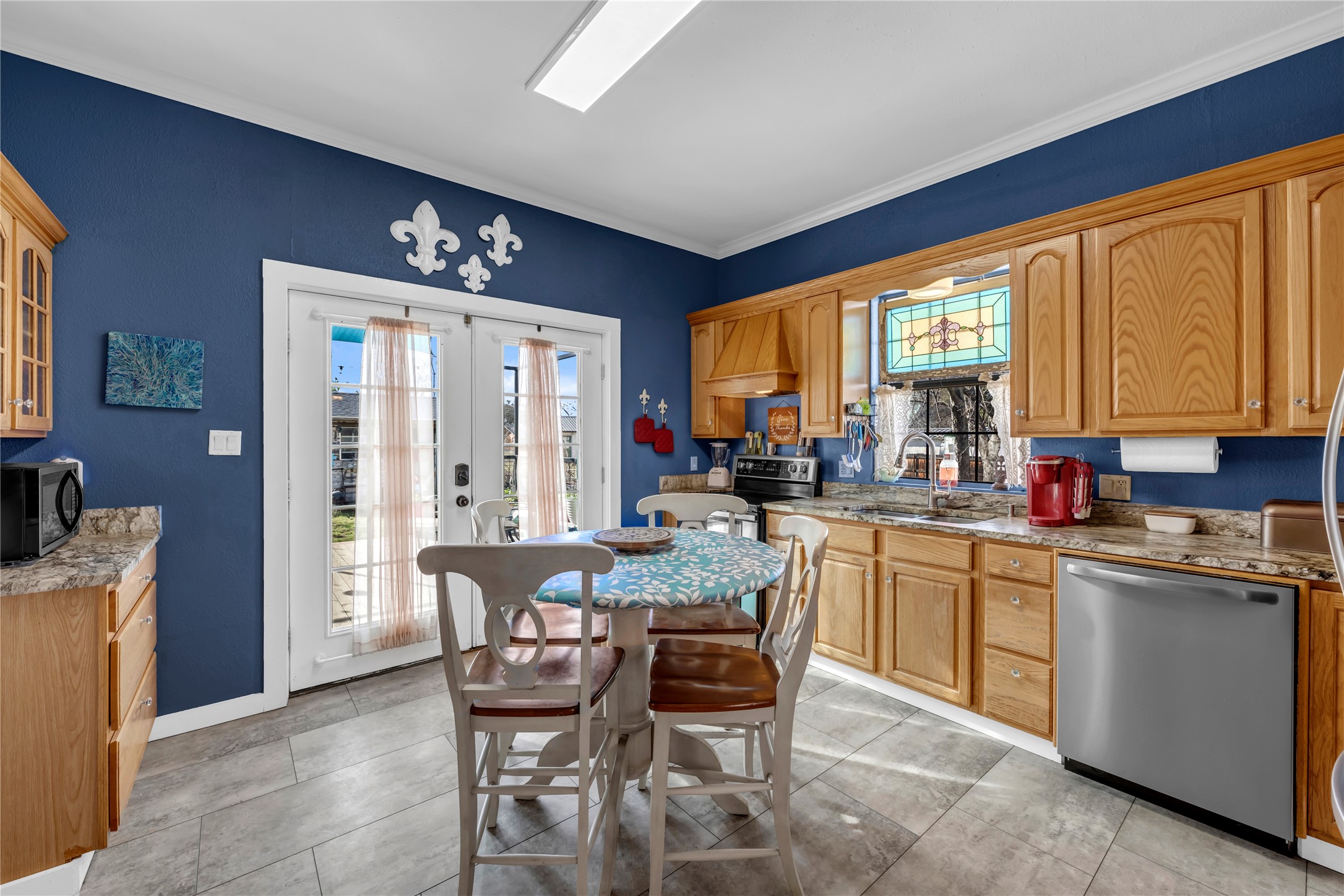 main property photo 12