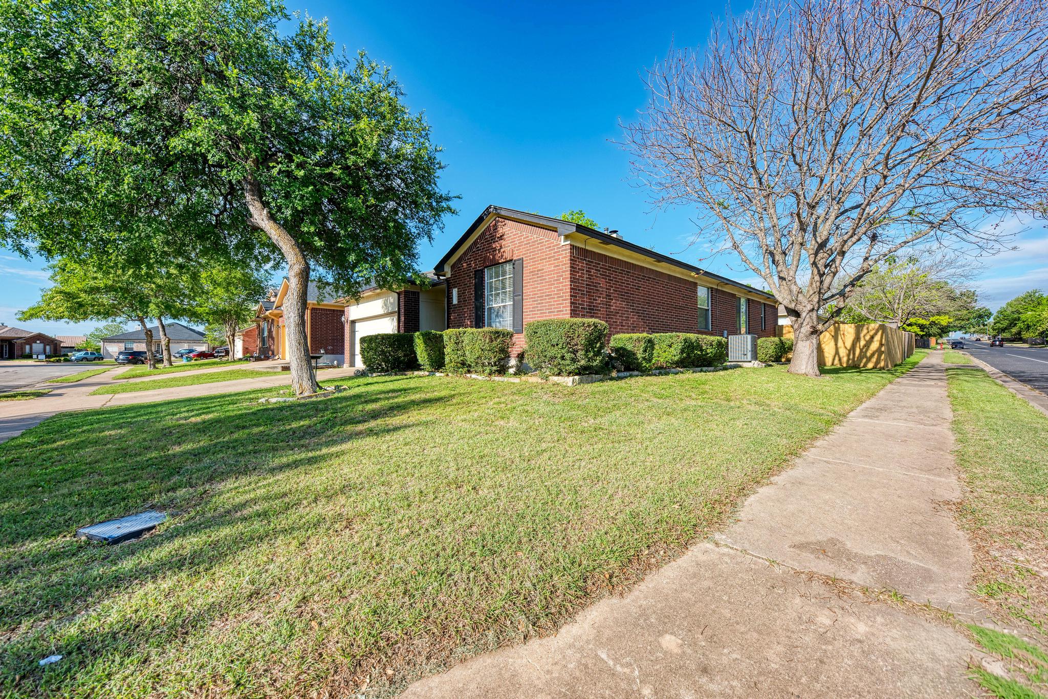 main property photo 3