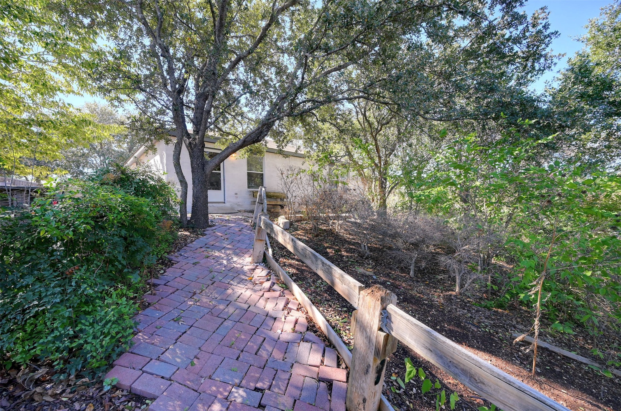 main property photo 21