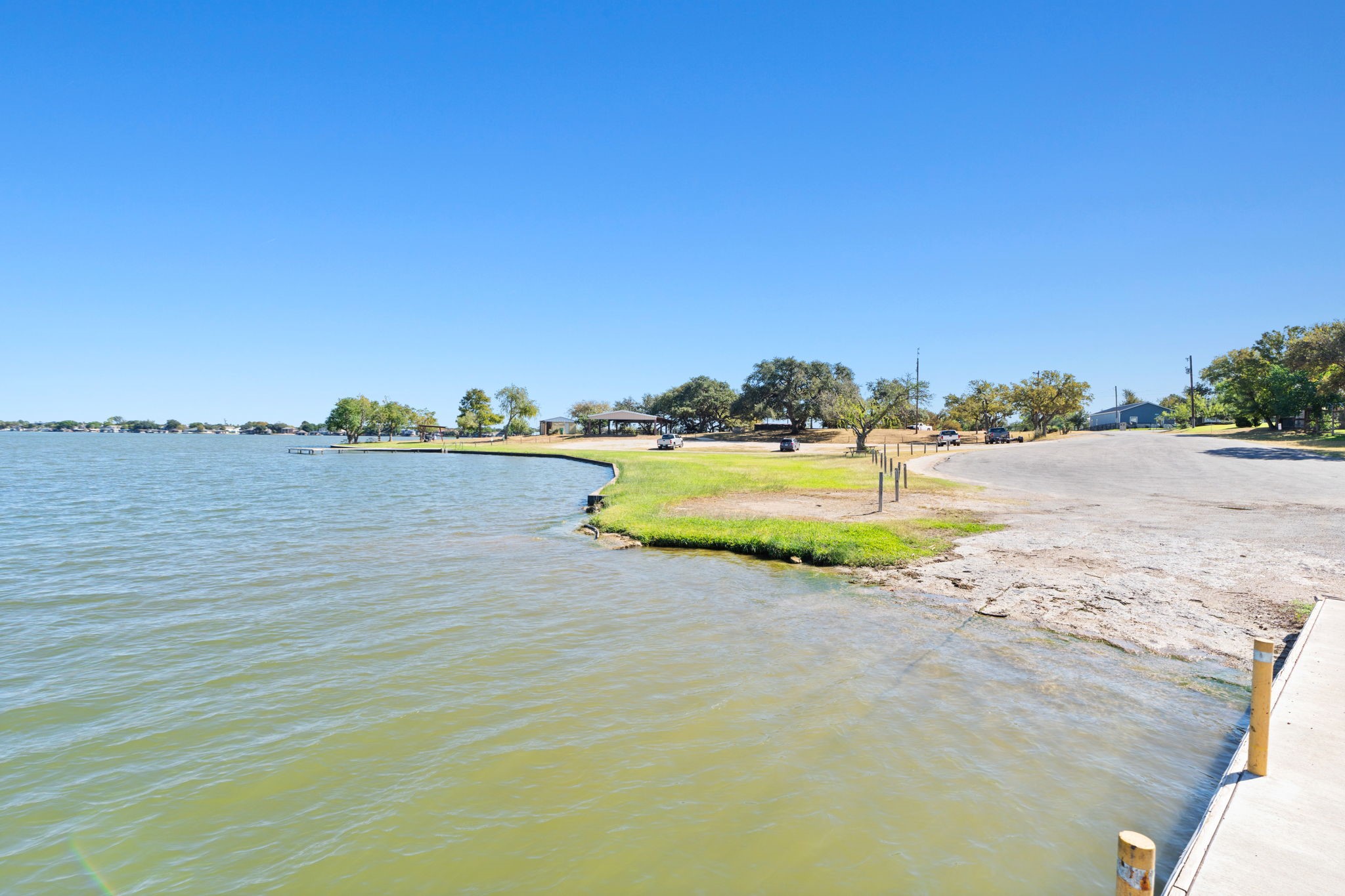 main property photo 33