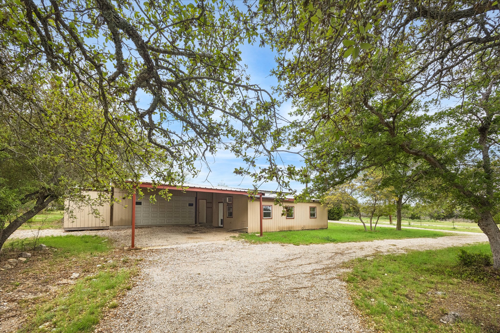 main property photo 12