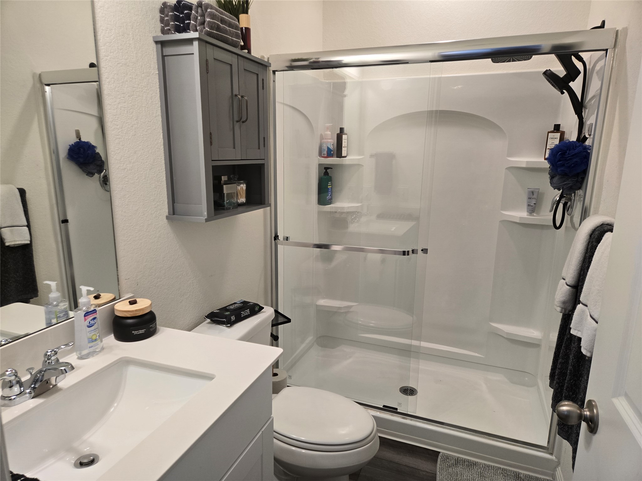 main property photo 12