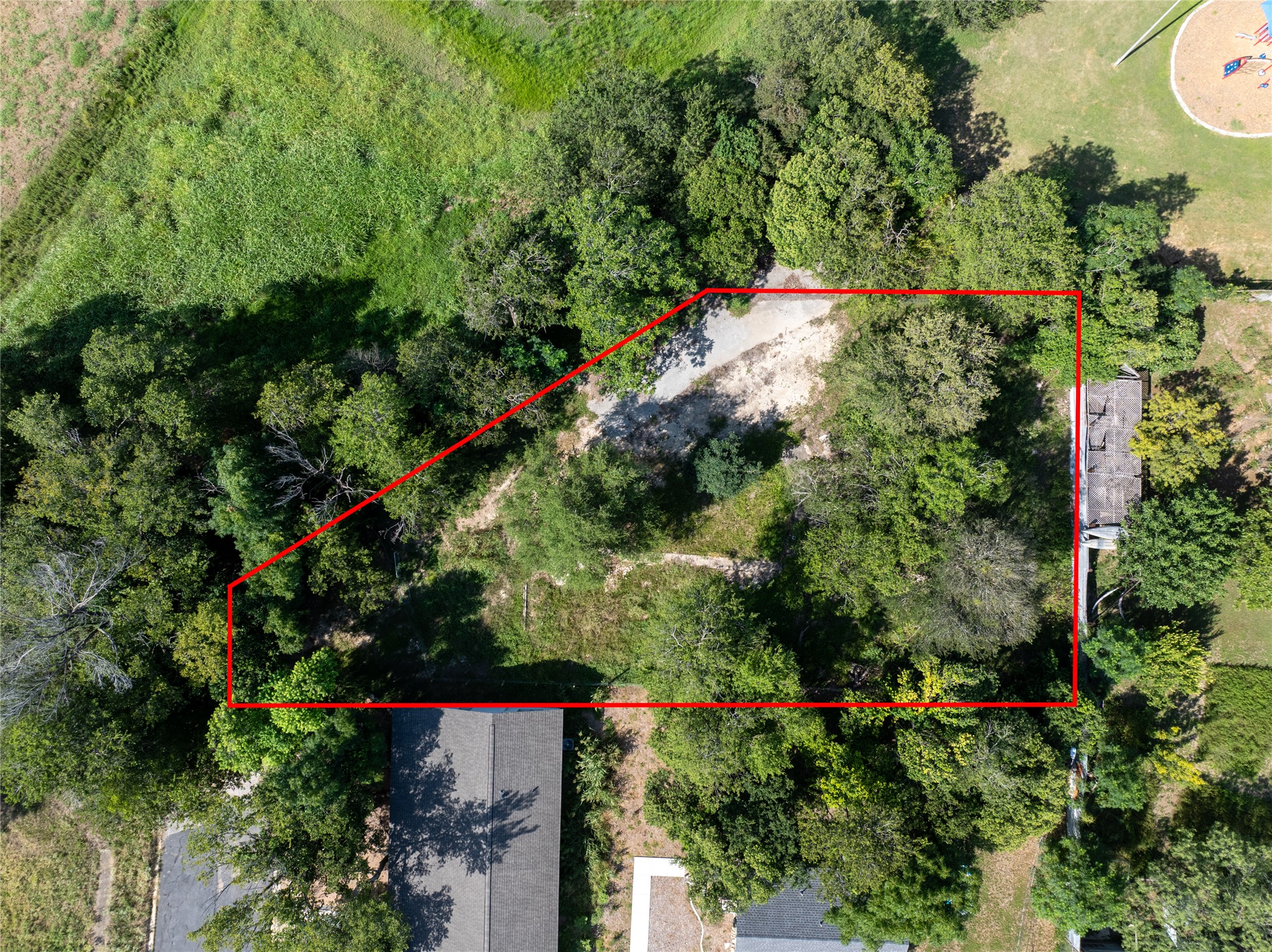 main property photo 16